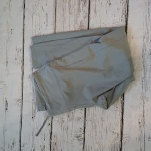 Nike Dri Fit Women's Gray Mesh Leg accent Cropped Leggings L